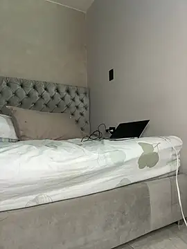 Snapshot of Sarasweet_sex chatting on 07-09-26, 02:27 Sarasweet sex online show from 07-09-26, 02:27