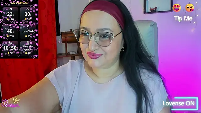 Snapshot of Gia_Nahomi chatting on 02-13-26, 10:54 Gia Nahomi online show from 02-13-26, 10:54