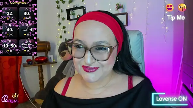 Gia Nahomi online show from 04-10-26, 11:01