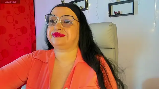 Snapshot of Gia_Nahomi chatting on 02-01-26, 09:35 Gia Nahomi online show from 02-01-26, 09:35