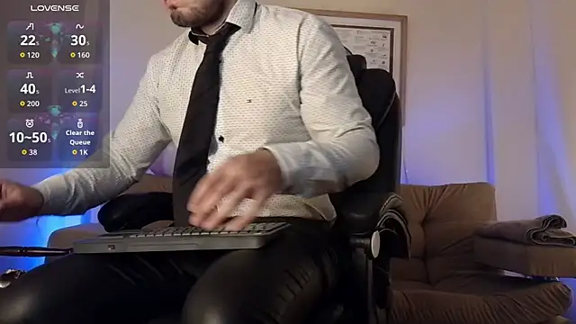 bradley colt online show from 11-30-25, 01:39