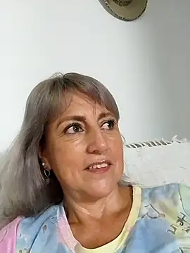 Snapshot of almaluna7 chatting on 10-14-25, 11:36 almaluna7 online show from 10-14-25, 11:36