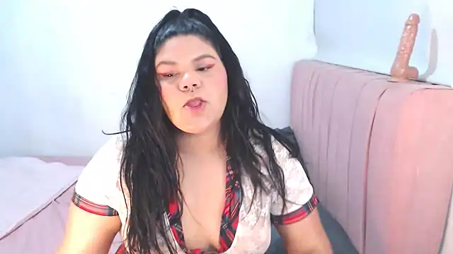 Snapshot of hanna_bbw_hot chatting on 10-30-25, 06:12 hanna bbw hot online show from 10-30-25, 06:12