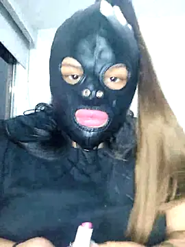 Snapshot of hanna_bbw_hot chatting on 10-15-25, 02:32 hanna bbw hot online show from 10-15-25, 02:32