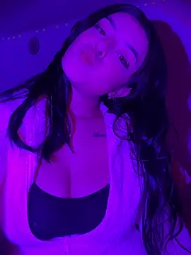 Snapshot of Alahia7demon chatting on 04-01-26, 03:41 Alahia7demon online show from 04-01-26, 03:41