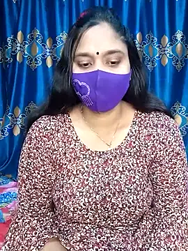 Snapshot of Hot_Maleka chatting on 03-07-25, 01:20 Hot Maleka online show from 03-07-25, 01:20