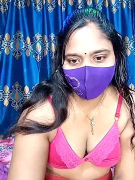 Snapshot of Hot_Maleka chatting on 03-12-25, 01:25 Hot Maleka online show from 03-12-25, 01:25
