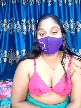 Snapshot of Hot_Maleka chatting on 03-11-25, 01:12 Hot Maleka online show from 03-11-25, 01:12