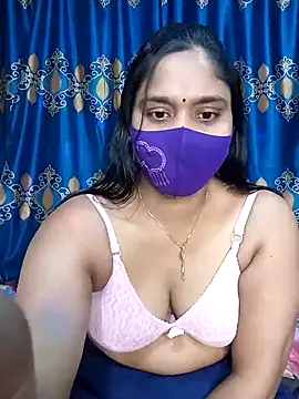 Snapshot of Hot_Maleka chatting on 03-09-25, 02:18 Hot Maleka online show from 03-09-25, 02:18
