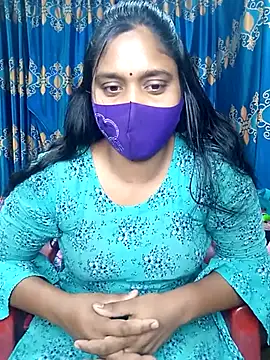 Snapshot of Hot_Maleka chatting on 03-18-25, 06:06 Hot Maleka online show from 03-18-25, 06:06