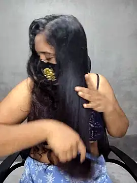 Snapshot of Hot_Maleka chatting on 09-13-25, 01:27 Hot Maleka online show from 09-13-25, 01:27