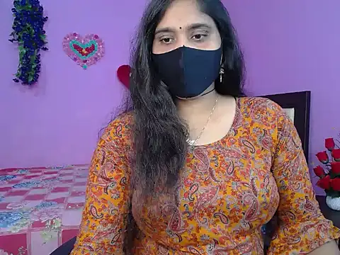 Hot Maleka online show from 04-11-26, 05:05