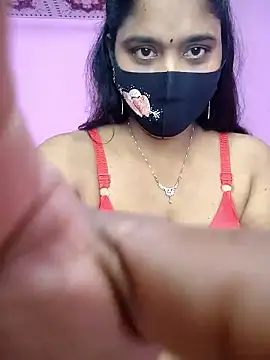 Snapshot of Hot_Maleka chatting on 10-06-25, 02:35 Hot Maleka online show from 10-06-25, 02:35
