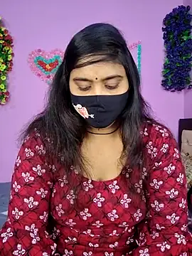 Snapshot of Hot_Maleka chatting on 12-02-25, 04:09 Hot Maleka online show from 12-02-25, 04:09