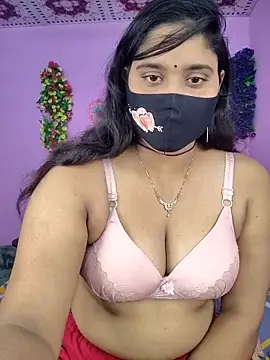 Snapshot of Hot_Maleka chatting on 11-27-25, 01:55 Hot Maleka online show from 11-27-25, 01:55