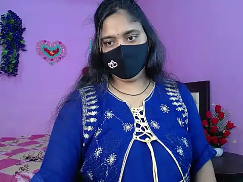 Snapshot of Hot_Maleka chatting on 03-19-26, 01:38 Hot Maleka online show from 03-19-26, 01:38