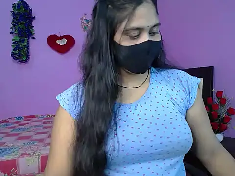 Snapshot of Hot_Maleka chatting on 04-23-26, 04:41 Hot Maleka online show from 04-23-26, 04:41