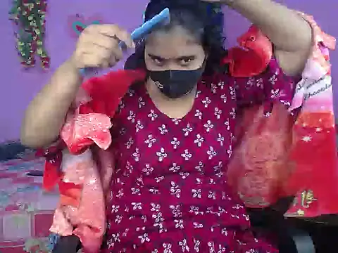 Snapshot of Hot_Maleka chatting on 01-10-26, 01:56 Hot Maleka online show from 01-10-26, 01:56