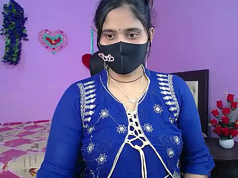 Hot Maleka online show from 03-08-26, 04:32