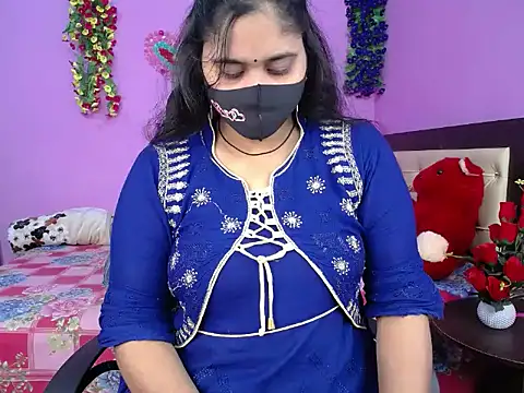 Snapshot of Hot_Maleka chatting on 01-15-26, 02:26 Hot Maleka online show from 01-15-26, 02:26