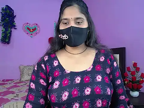 Snapshot of Hot_Maleka chatting on 03-02-26, 04:36 Hot Maleka online show from 03-02-26, 04:36