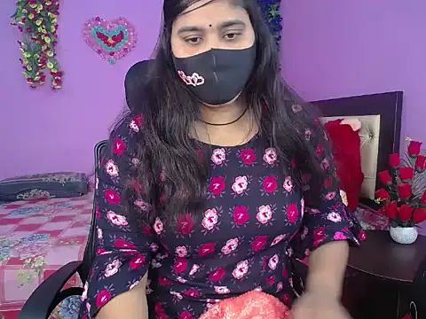 Snapshot of Hot_Maleka chatting on 01-11-26, 01:45 Hot Maleka online show from 01-11-26, 01:45