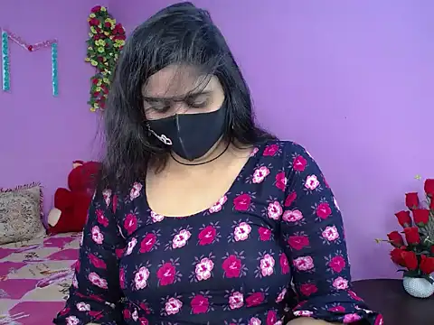 Snapshot of Hot_Maleka chatting on 02-08-26, 04:48 Hot Maleka online show from 02-08-26, 04:48