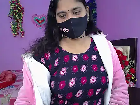 Snapshot of Hot_Maleka chatting on 01-07-26, 02:16 Hot Maleka online show from 01-07-26, 02:16