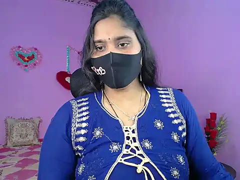 Snapshot of Hot_Maleka chatting on 02-22-26, 05:03 Hot Maleka online show from 02-22-26, 05:03