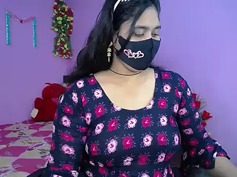 Snapshot of Hot_Maleka chatting on 02-06-26, 04:36 Hot Maleka online show from 02-06-26, 04:36