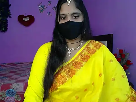 Snapshot of Hot_Maleka chatting on 05-05-26, 04:43 Hot Maleka online show from 05-05-26, 04:43
