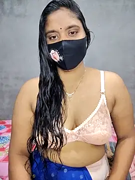Snapshot of Hot_Maleka chatting on 09-15-25, 02:01 Hot Maleka online show from 09-15-25, 02:01