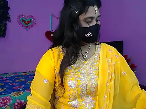 Hot Maleka online show from 03-23-26, 04:40