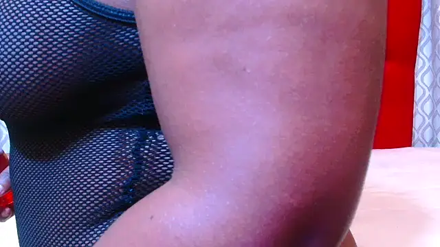 sexychocolatbox10 online show from 09-23-25, 05:03
