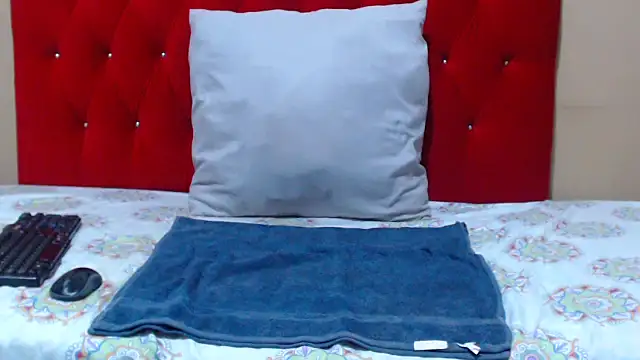 sexychocolatbox10 online show from 09-29-25, 07:41