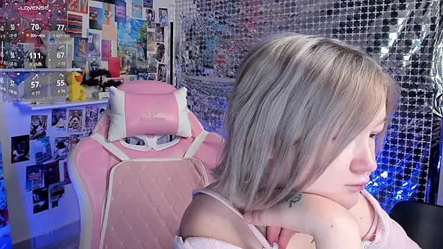 Sara Robinson online show from 03-28-26, 03:07