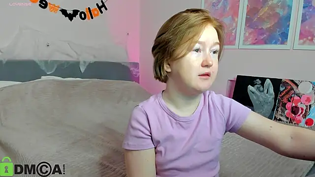 Sara Robinson online show from 10-27-25, 02:34