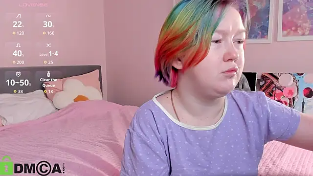 Sara Robinson online show from 11-28-25, 02:45