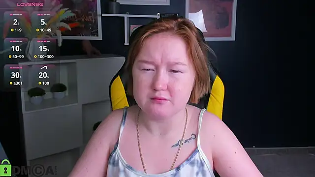 Sara Robinson online show from 11-11-25, 02:39