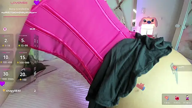 Snapshot of yourlilo24 chatting on 11-19-25, 04:23 yourlilo24 online show from 11-19-25, 04:23