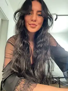 Snapshot of Evelyn___Sweet chatting on 05-15-26, 07:45 Evelyn Sweet online show from 05-15-26, 07:45