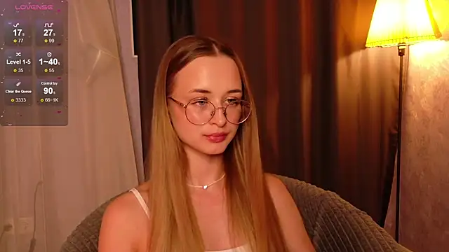 Tiffanyhunt online show from 11-26-25, 01:33