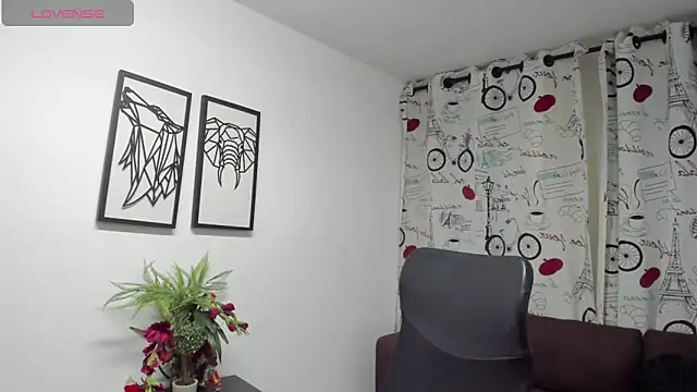 DanaaRey online show from 11-11-25, 01:50