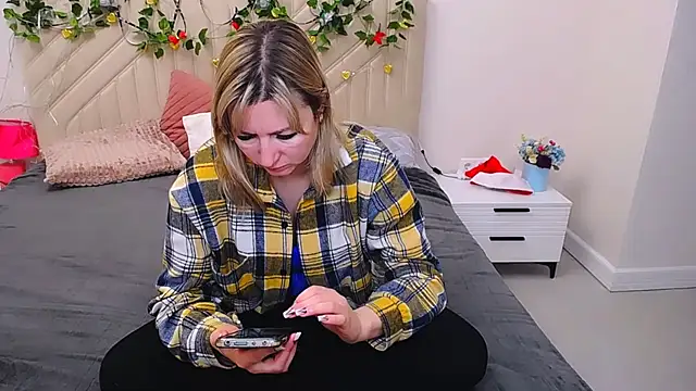 Incredible Ariela online show from 01-06-26, 05:33