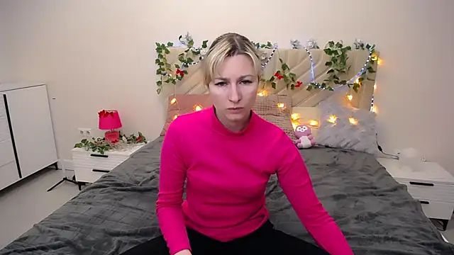 Snapshot of Incredible_Ariela chatting on 02-21-25, 09:34 Incredible Ariela online show from 02-21-25, 09:34