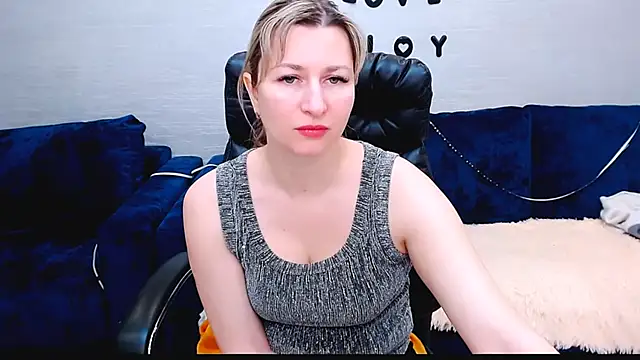 Incredible Ariela online show from 12-15-25, 09:59