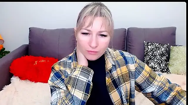 Incredible Ariela online show from 11-19-25, 08:58