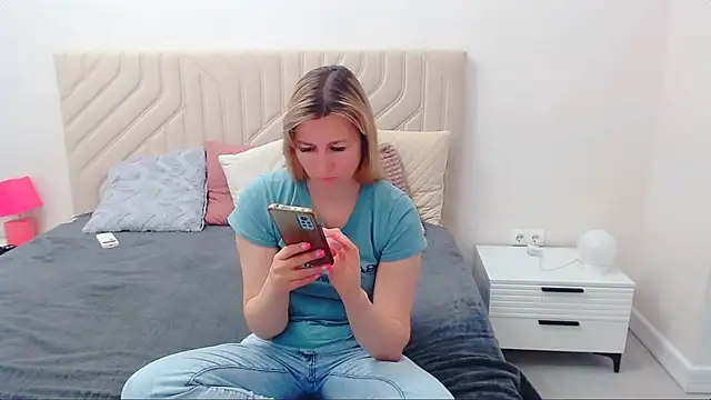 Incredible Ariela online show from 05-22-26, 10:46