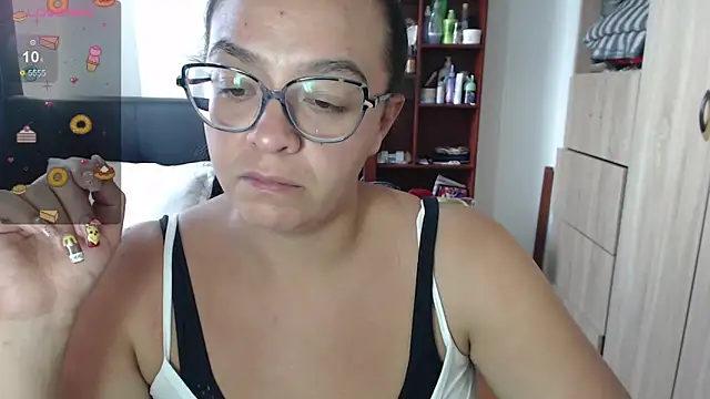 Snapshot of miia-big1boobs_ chatting on 02-19-25, 09:58 miia-big1boobs  online show from 02-19-25, 09:58