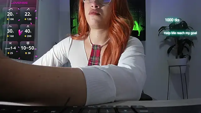 emily palmeer online show from 10-31-25, 10:45